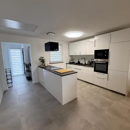 Ti&ja Appartement Pula